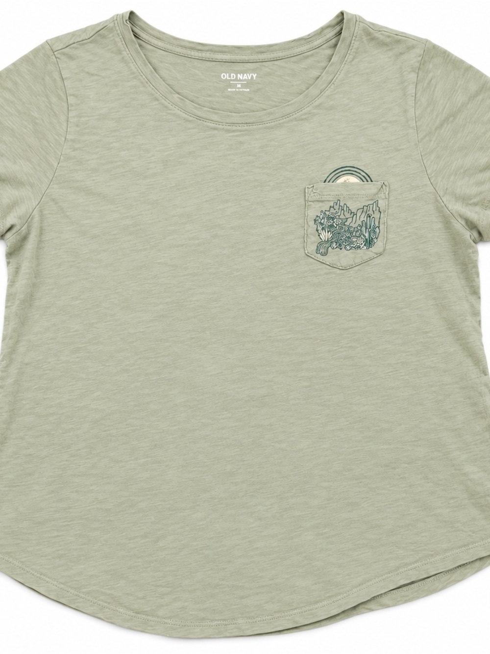 Old Navy Everywear Sage Desert Graphic Pocket Tee Women’s L